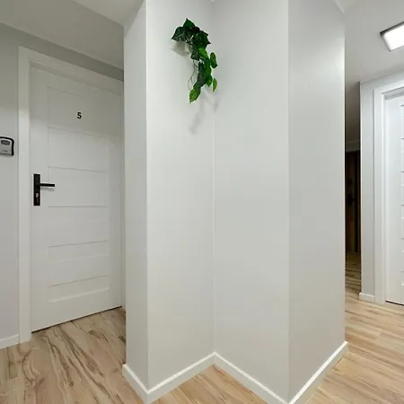 Future - 10 Minutes To Old Town منزل للإقامة